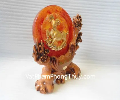 Dê vàng, trăng đỏ - thủ lĩnh dương H083G